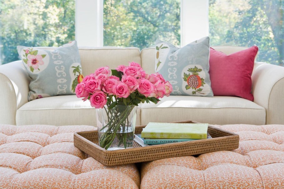 Гостиная в ярких цветах