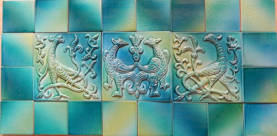 Терракотовые изразцы