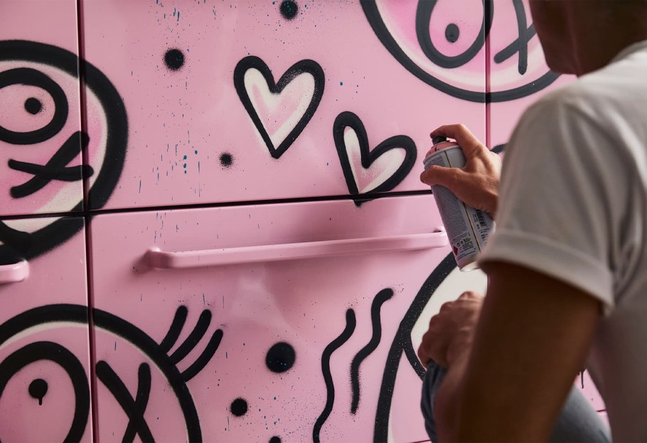 Необычные краски для мебели