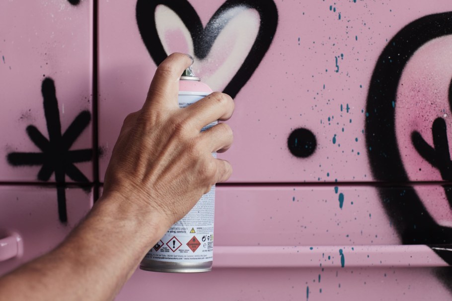 Комод граффити