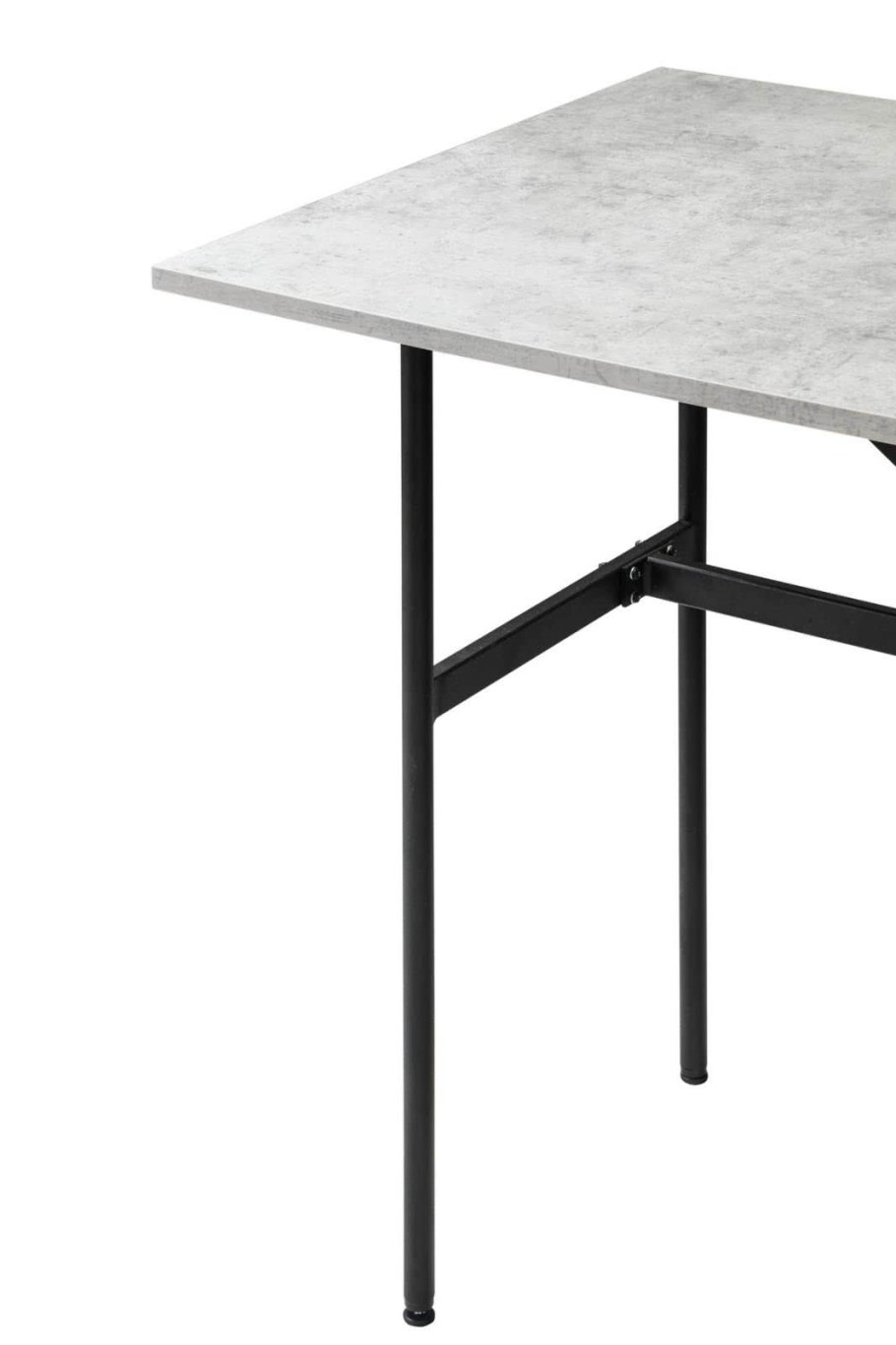 Письменный стол для компьютера на ножках