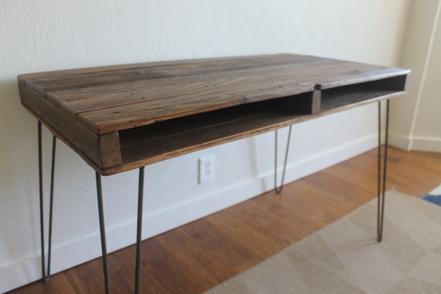 Стул за письменный стол