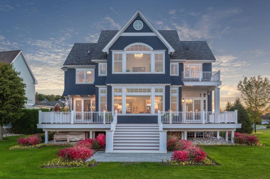 Коттедж в классическом стиле