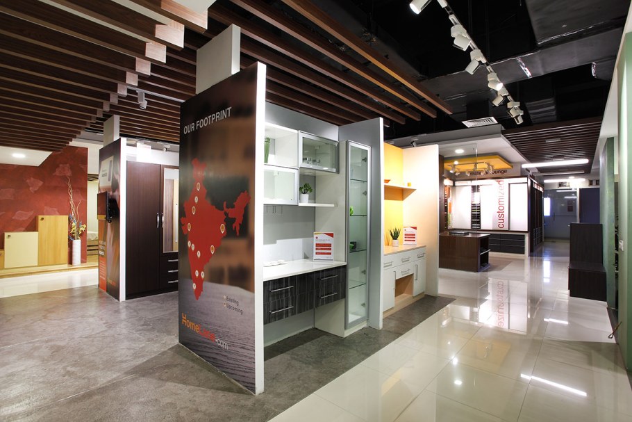 Интерьер магазина мебели