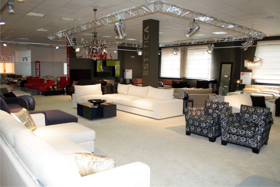 Интерьер салона мебели