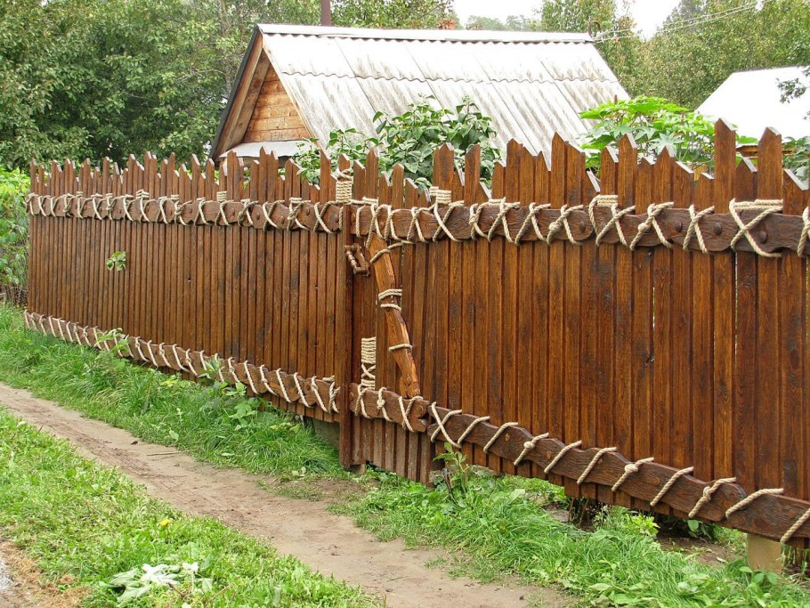 Забор для дачи из горбыля
