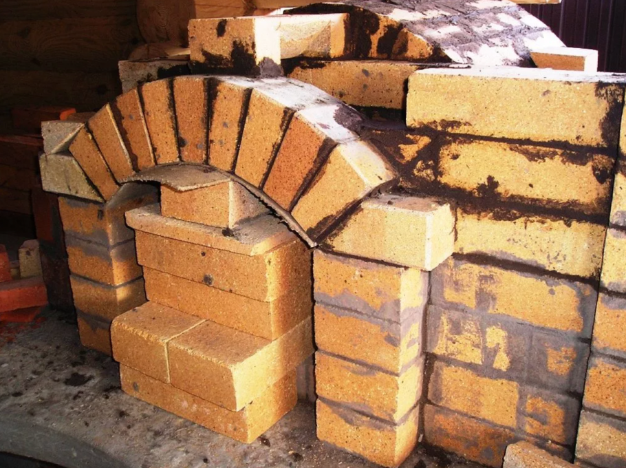 Печь из шамотного кирпича