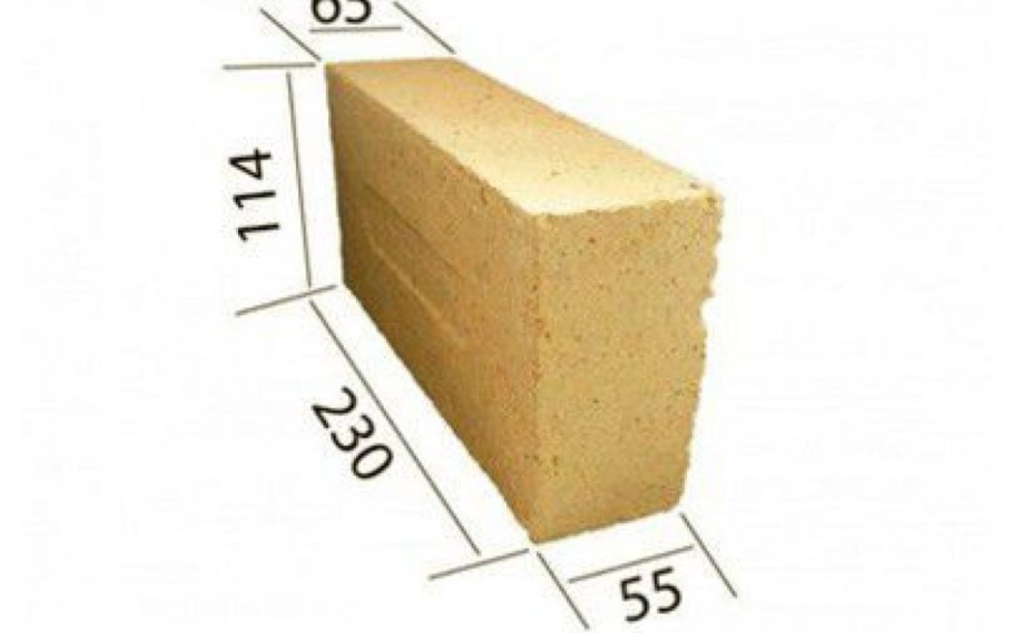 Кирпич шамотный огнеупорный клиновидный ШБ-44 230х114х65/55 мм