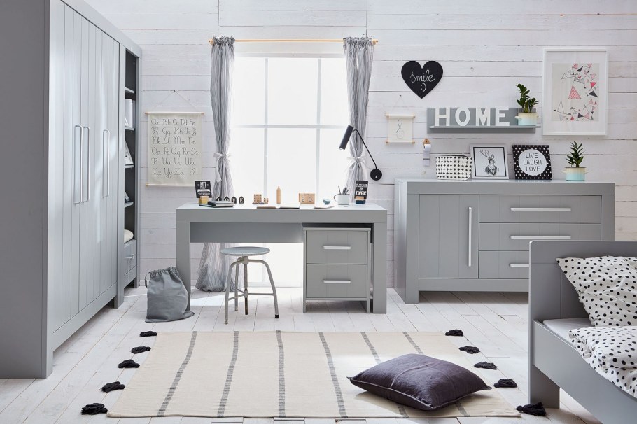 Диван в стиле Сканди