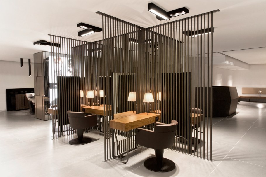 Перегородки в салоне красоты