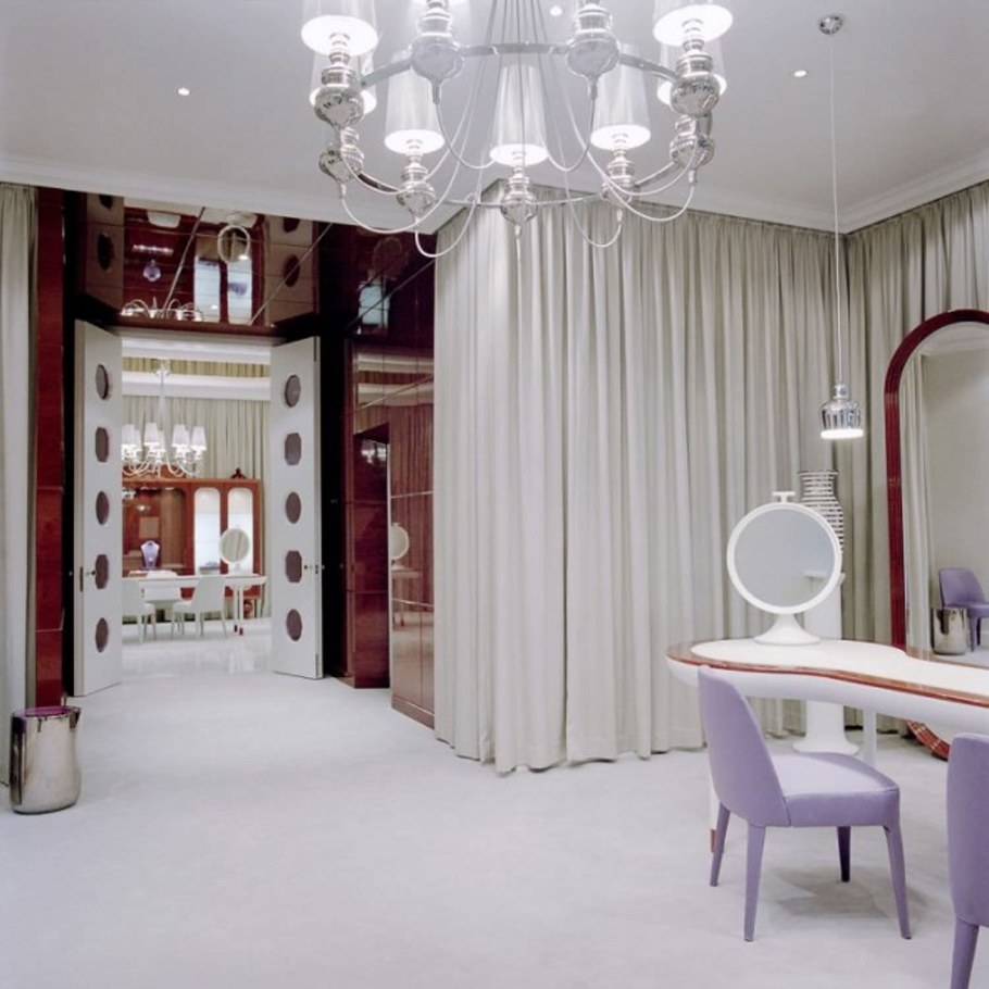 Шторы в салоне красоты