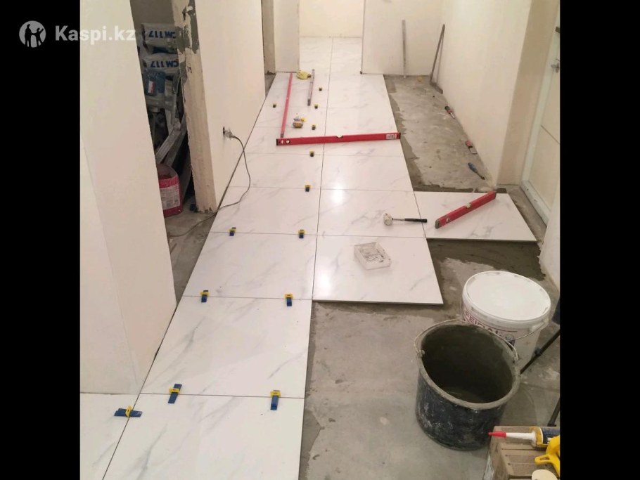 Лазерный уровень для укладки плитки на пол