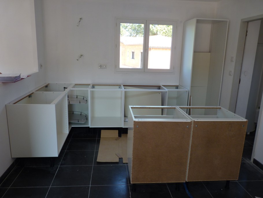 Монтаж кухонного гарнитура