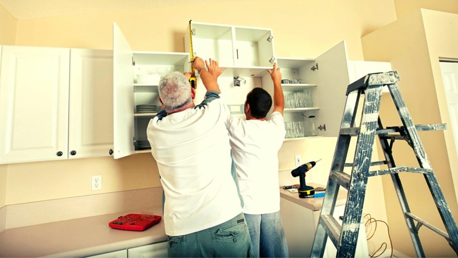 Монтаж кухни