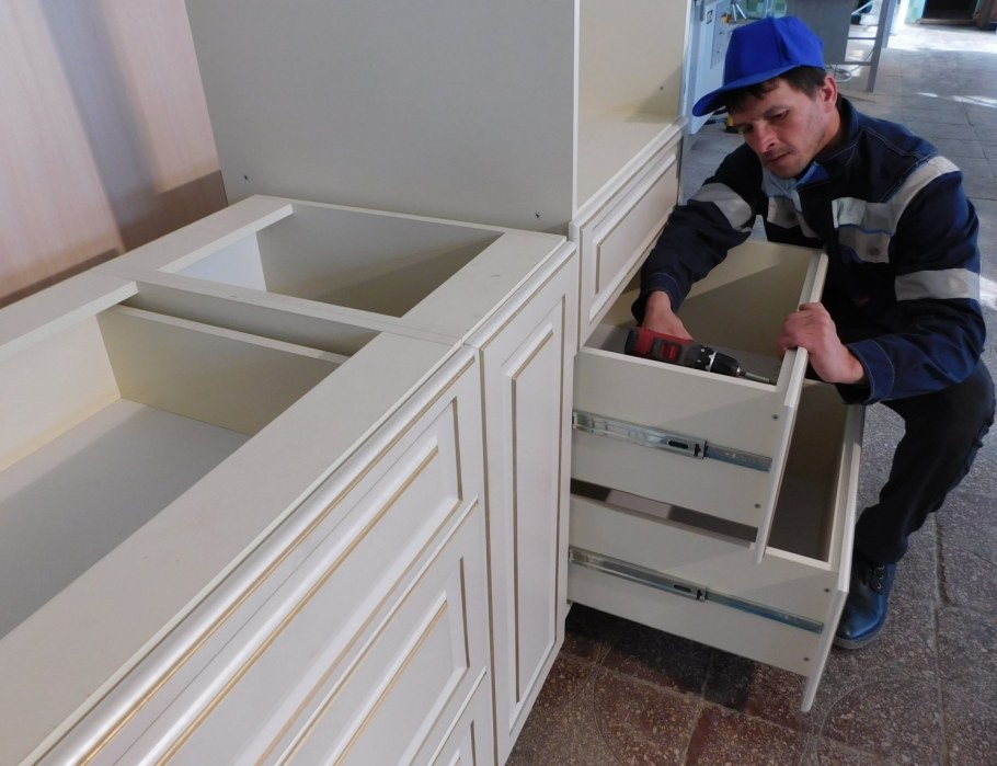 Сборка кухни