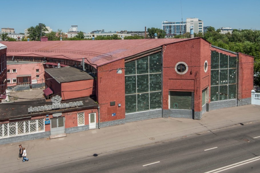 Гараж на Новорязанской улице Москва Архитектор Константин Мельников