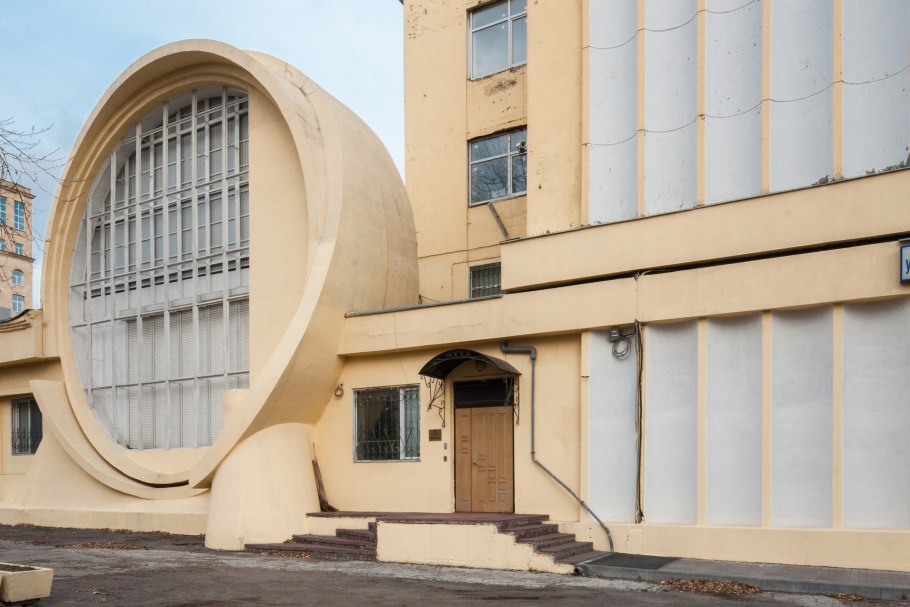 Гараж Госплана (1936, Архитектор Константин Мельников)