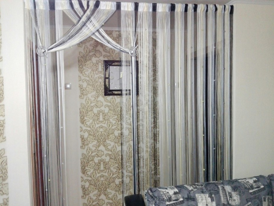 Зонирование шторами