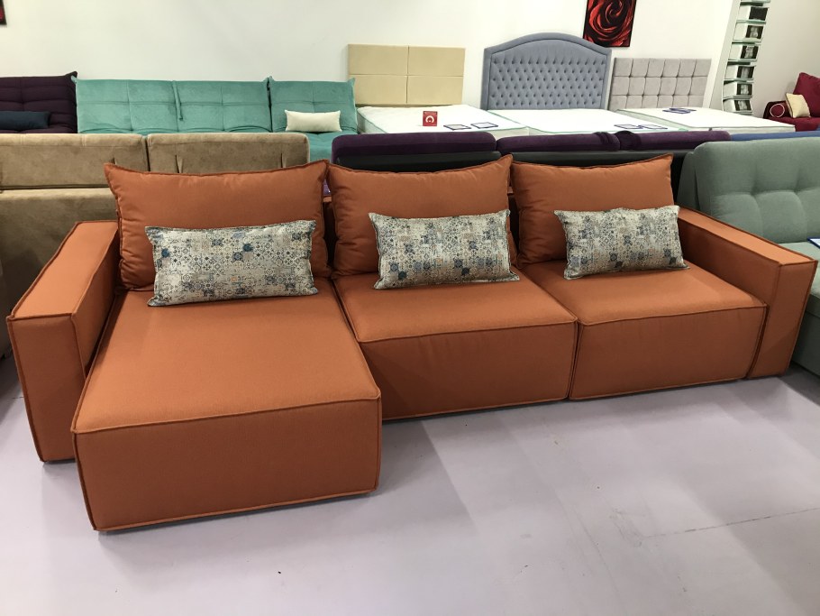 Диван в Восточном стиле