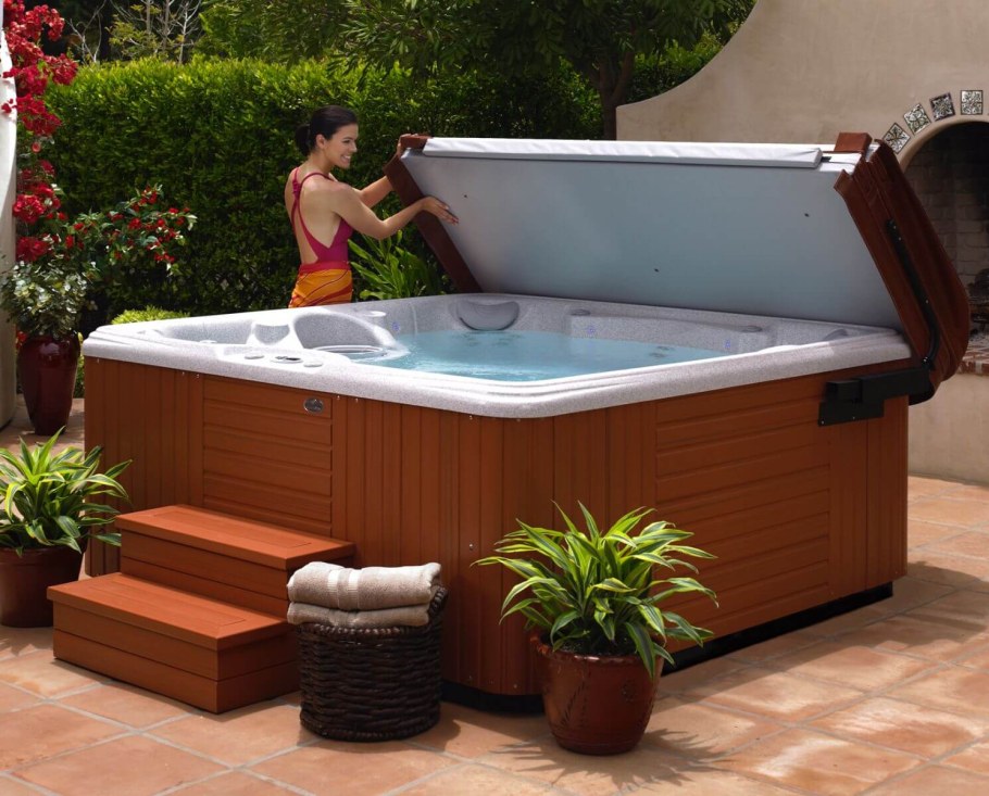 Бассейн с подогревом для дачи