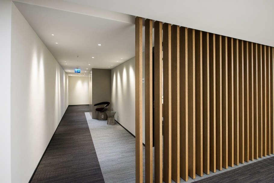 Шпонированные панели Wallhof Wood "тик"