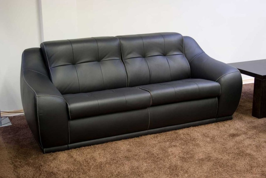 Кожаные диваны страшные