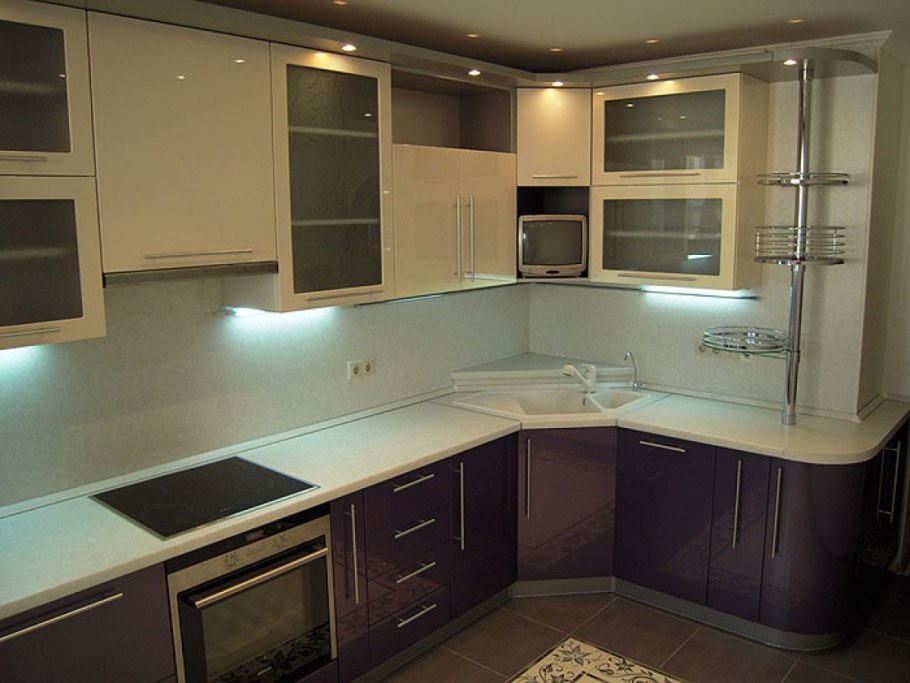 Угловые кухни