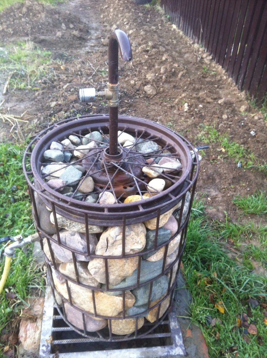 Колонка на даче своими руками