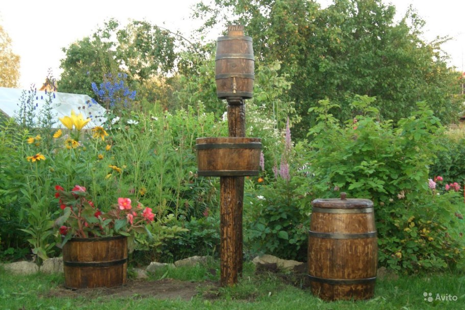 Рукомойник на столбе на даче