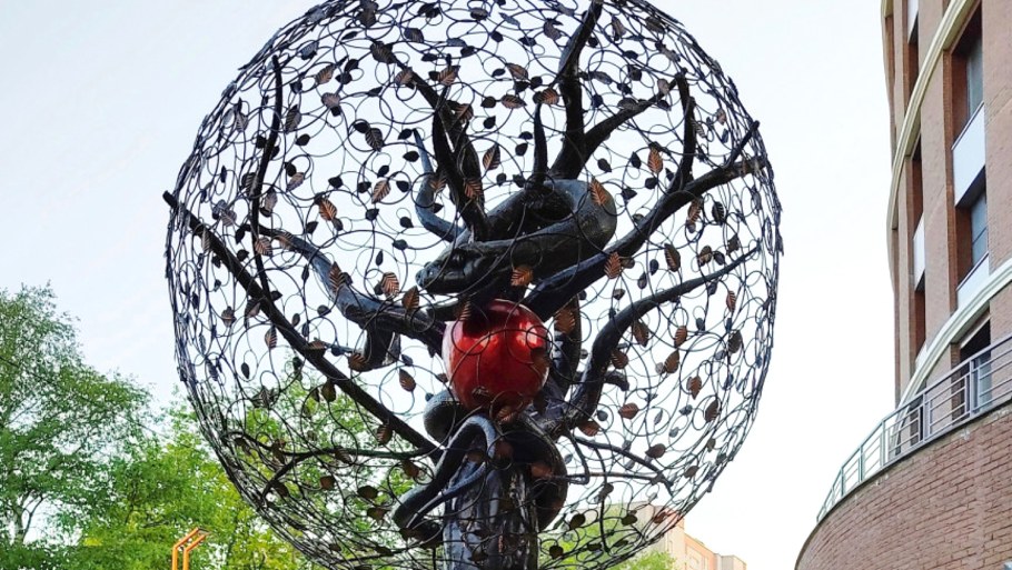 Арт-объект «рояль в кустах» СПБ