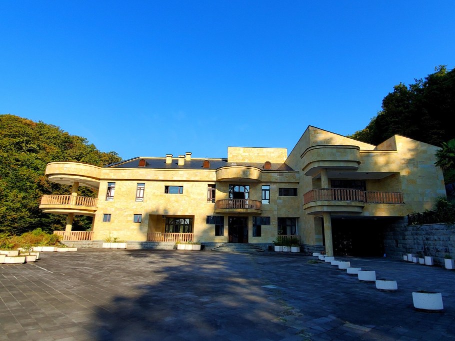 Дача Горбачева в Абхазии Мюссера