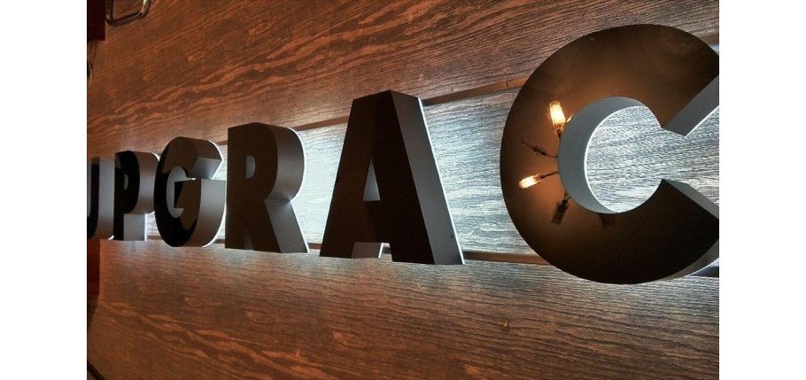 Вывеска контражур