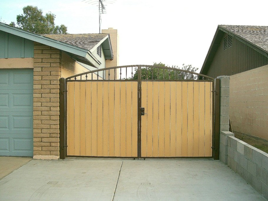 Ворота на дачу