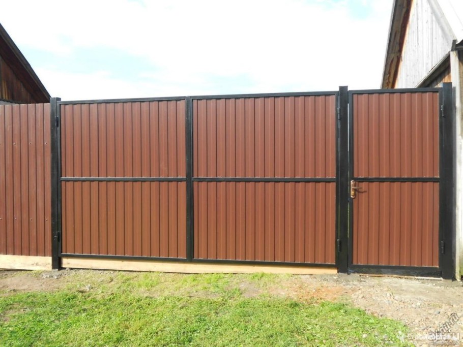 Ворота из профильной трубы 40х20 3м