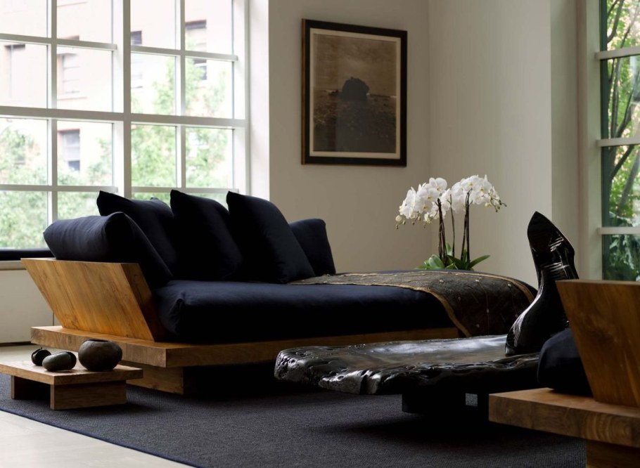 Деревянный угловой диван