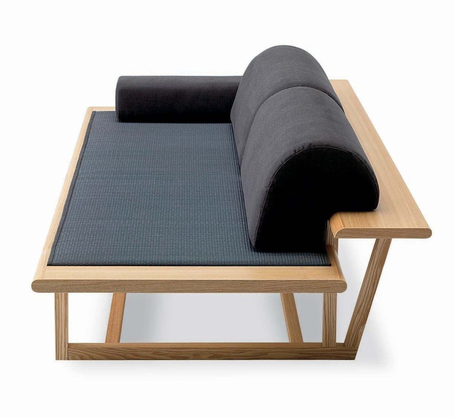 Диван в японском стиле