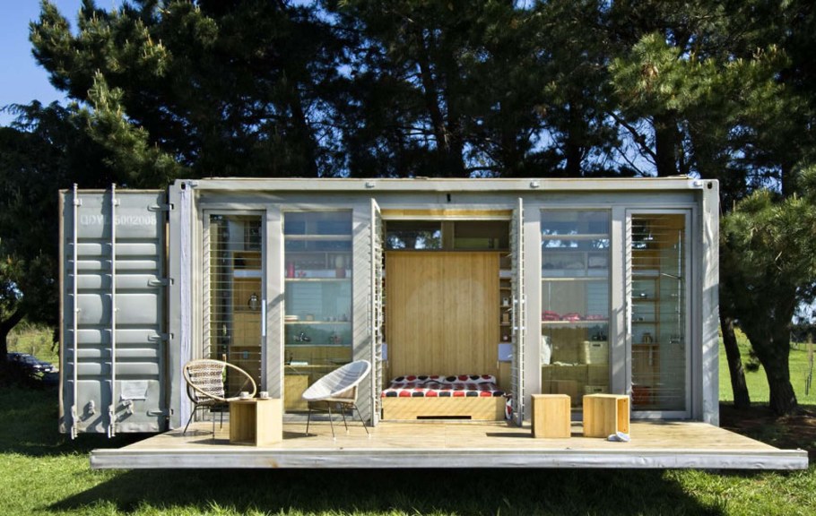 Дача из контейнеров