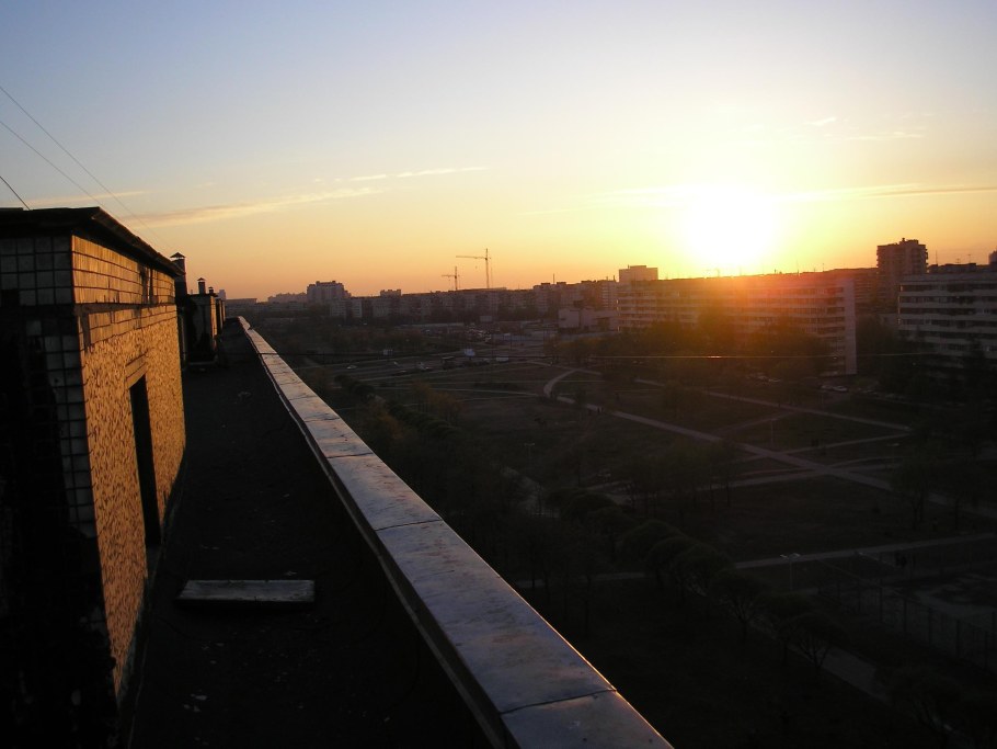 Красная Черепичная крыша