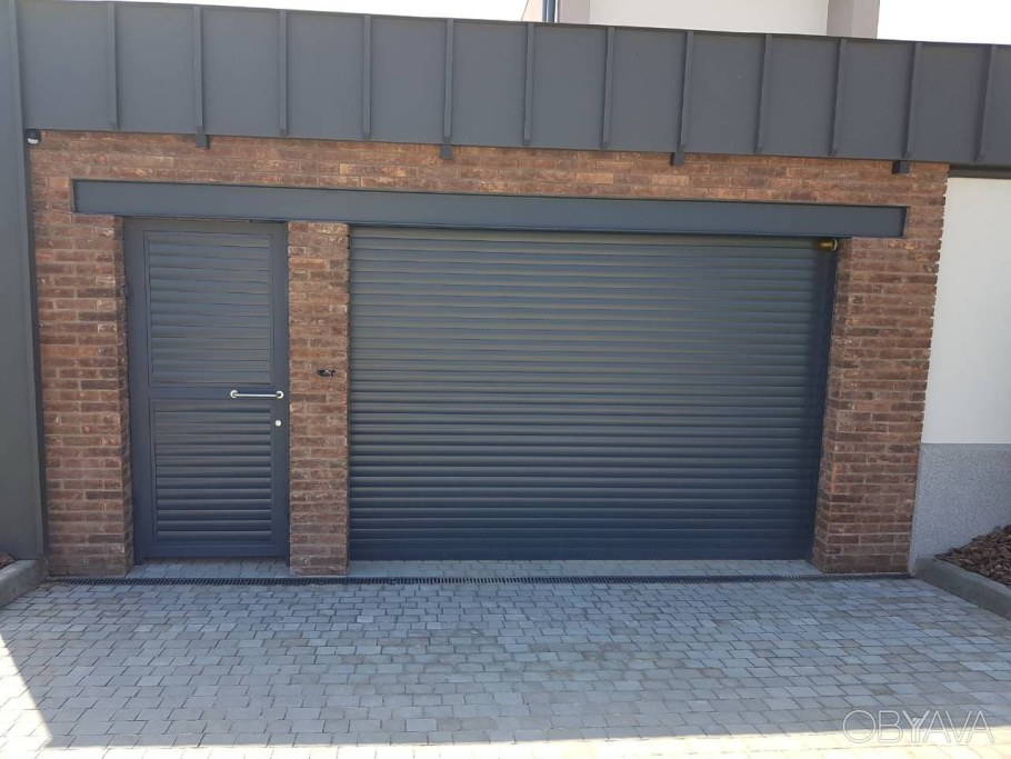 Роллетные ворота Алютех антрацит
