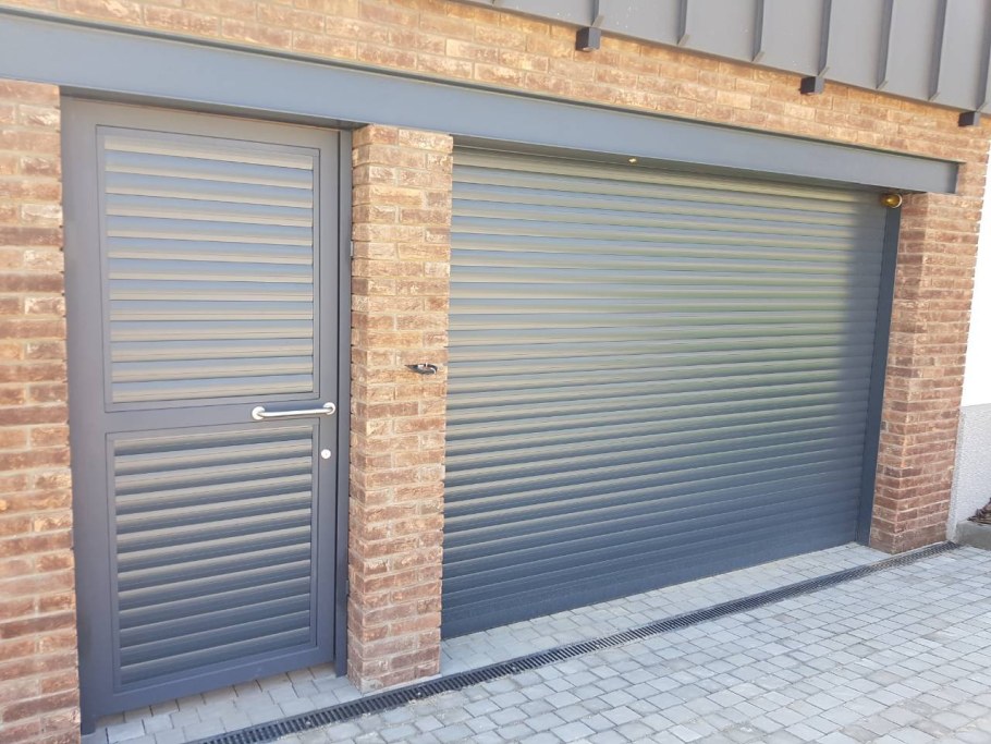 Рольворота Алютех 77 профиль