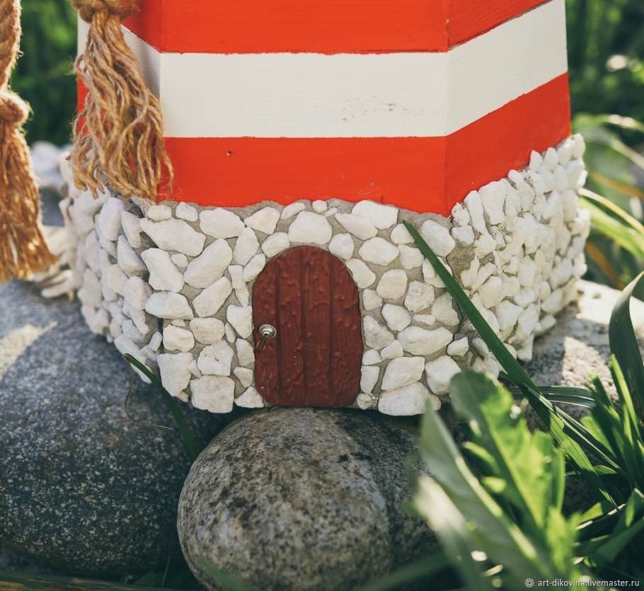 Маяк из камня