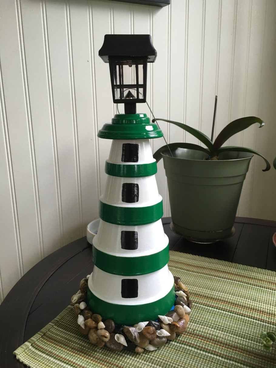 Декоративные башни из камней