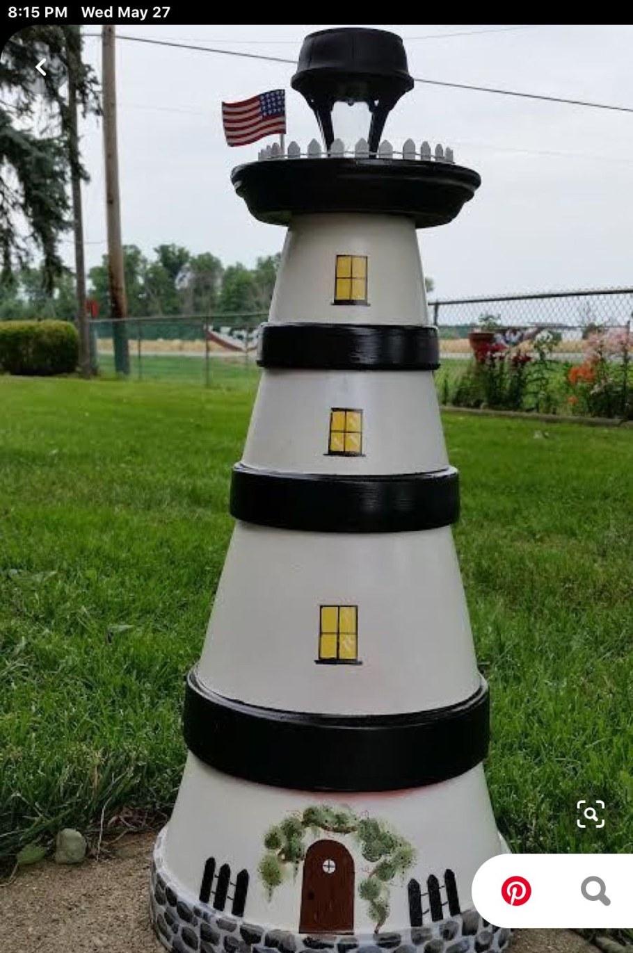 Маяк из горшков для сада