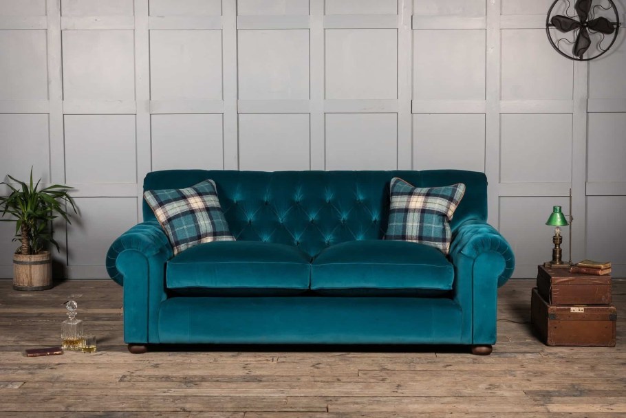 Кожаный диван Честерфилд