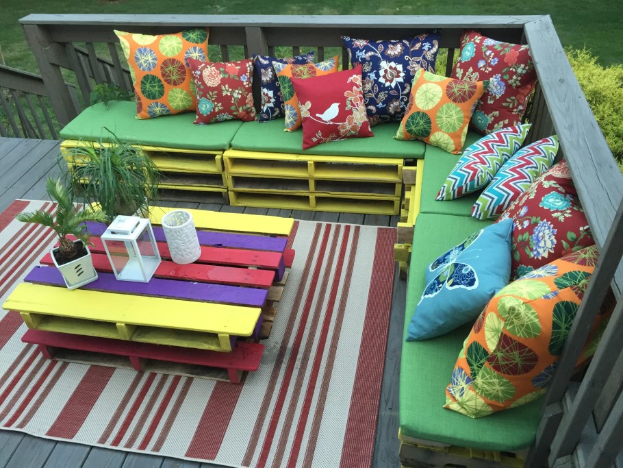 Яркая Садовая мебель