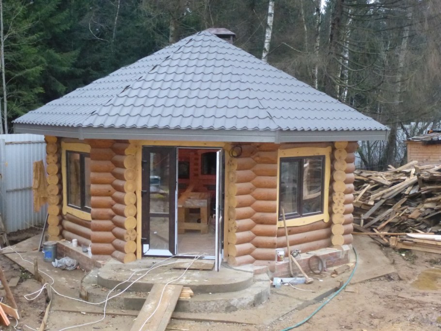 Гриль домик из бревна