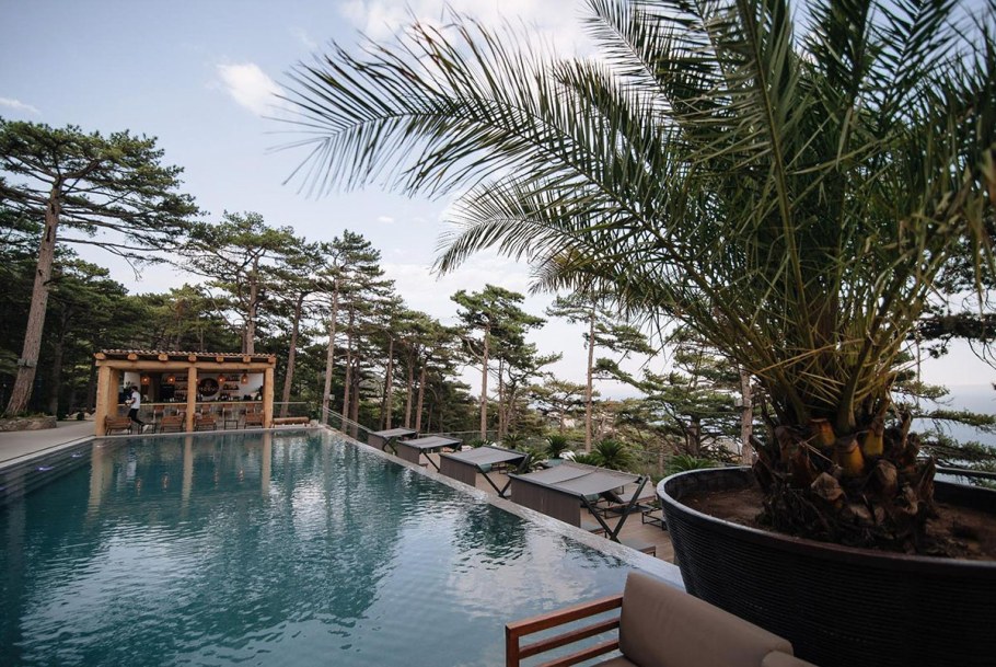 Ай Даниль бассейн