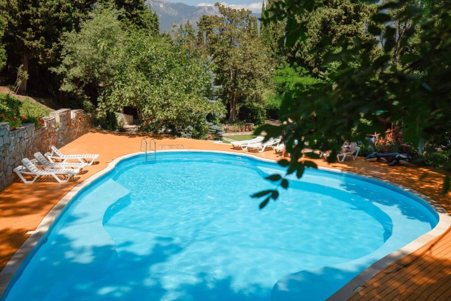 Отель Пальмира Палас Ялта бассейн