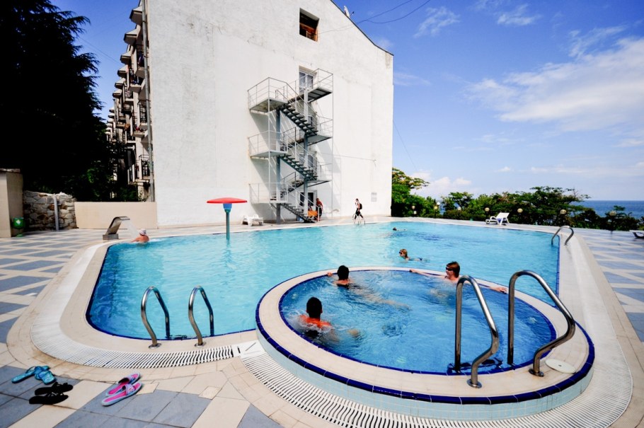 Поляна сказок Ялта гостиница