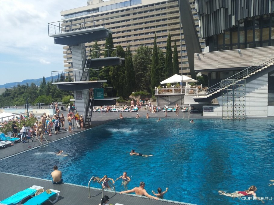 Спа отель Ливадийский бассейн